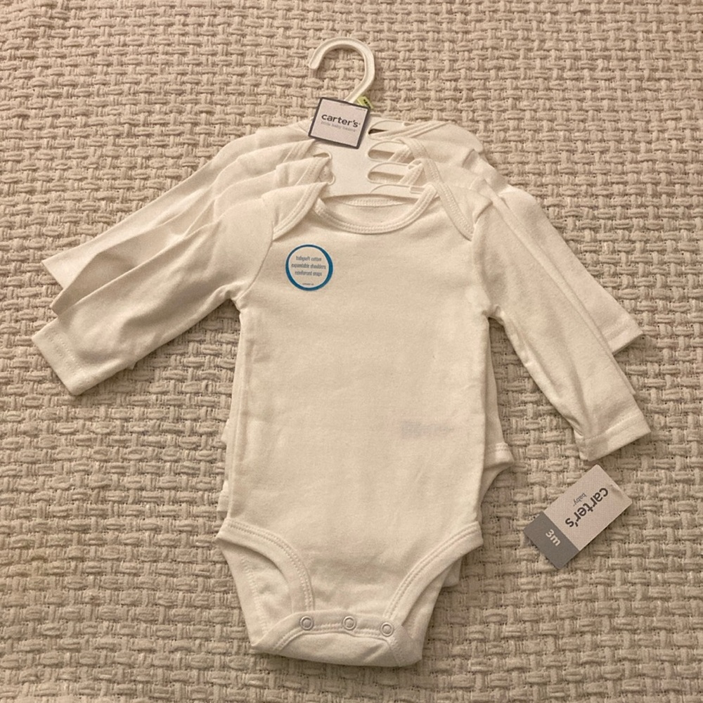 Carter’s 3 month long sleeve body suits pack of 3